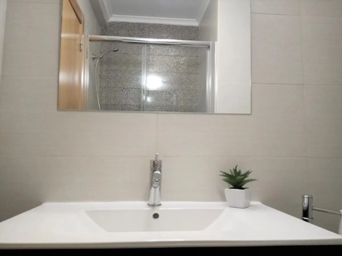 Apartment Dunas 3- Elegante, 150Mt Praia, Wifi Quarteira