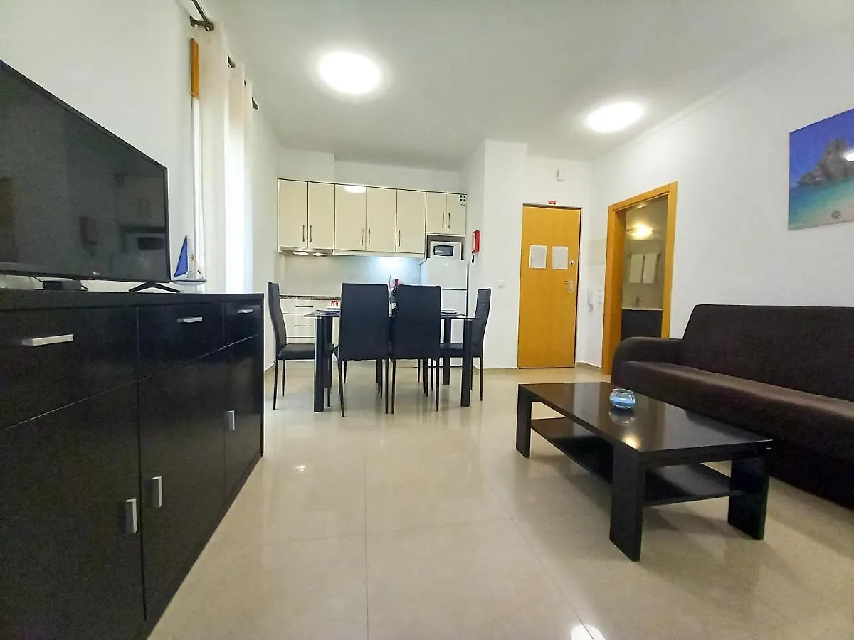 Apartment Dunas 3- Elegante, 150Mt Praia, Wifi Quarteira